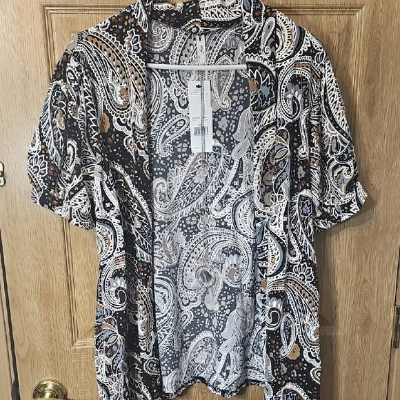 Elegant Paisley Women's Blouse - Black, White, and Brown - Picture 1 of 8